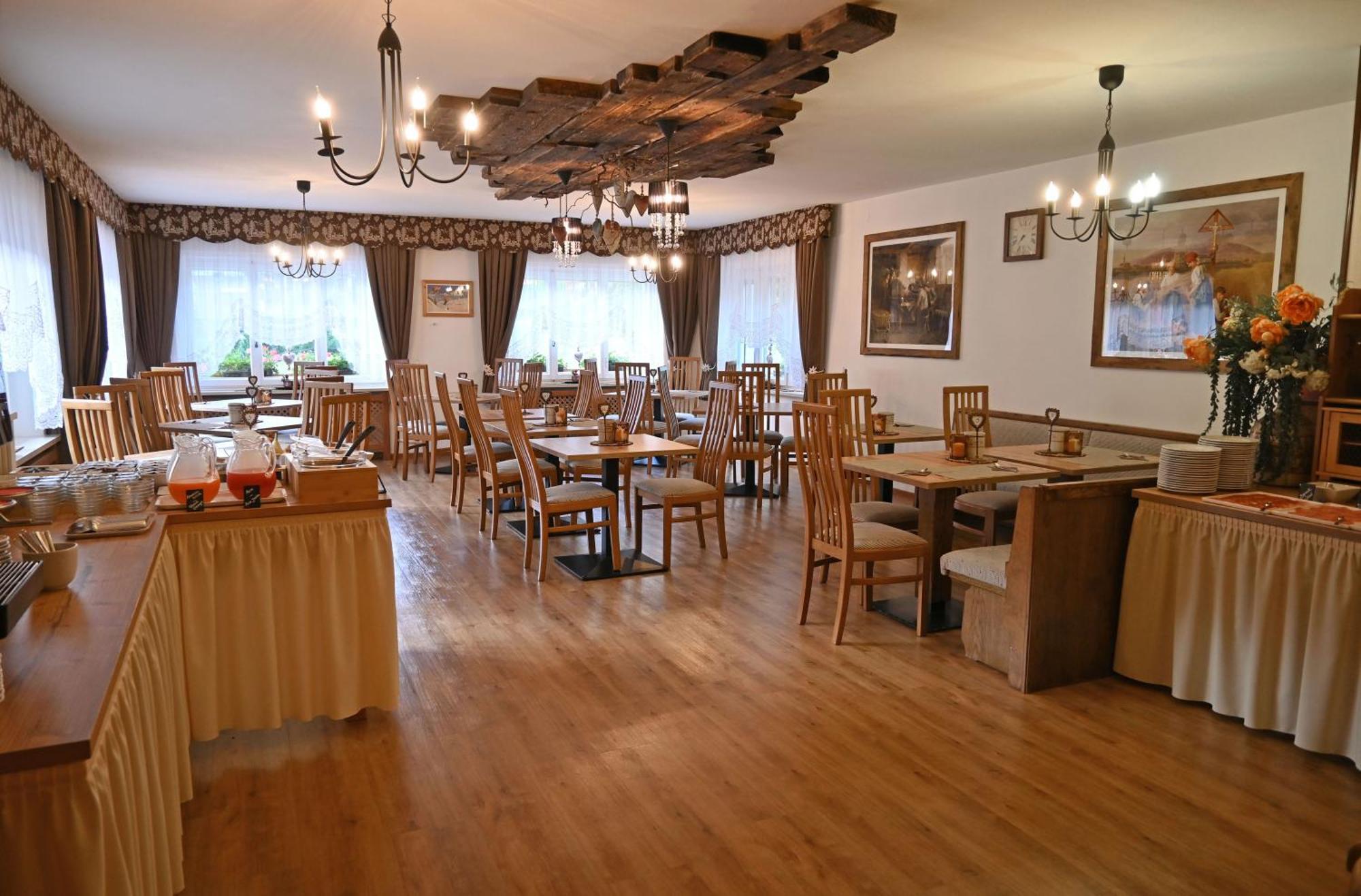 Albergo Majorka กานาเซย์ ภายนอก รูปภาพ