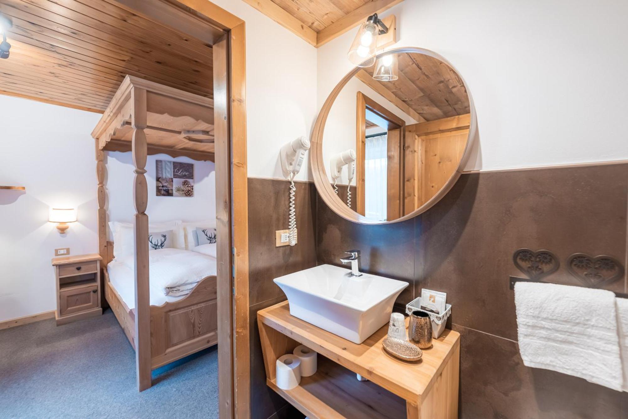 Albergo Majorka กานาเซย์ ภายนอก รูปภาพ
