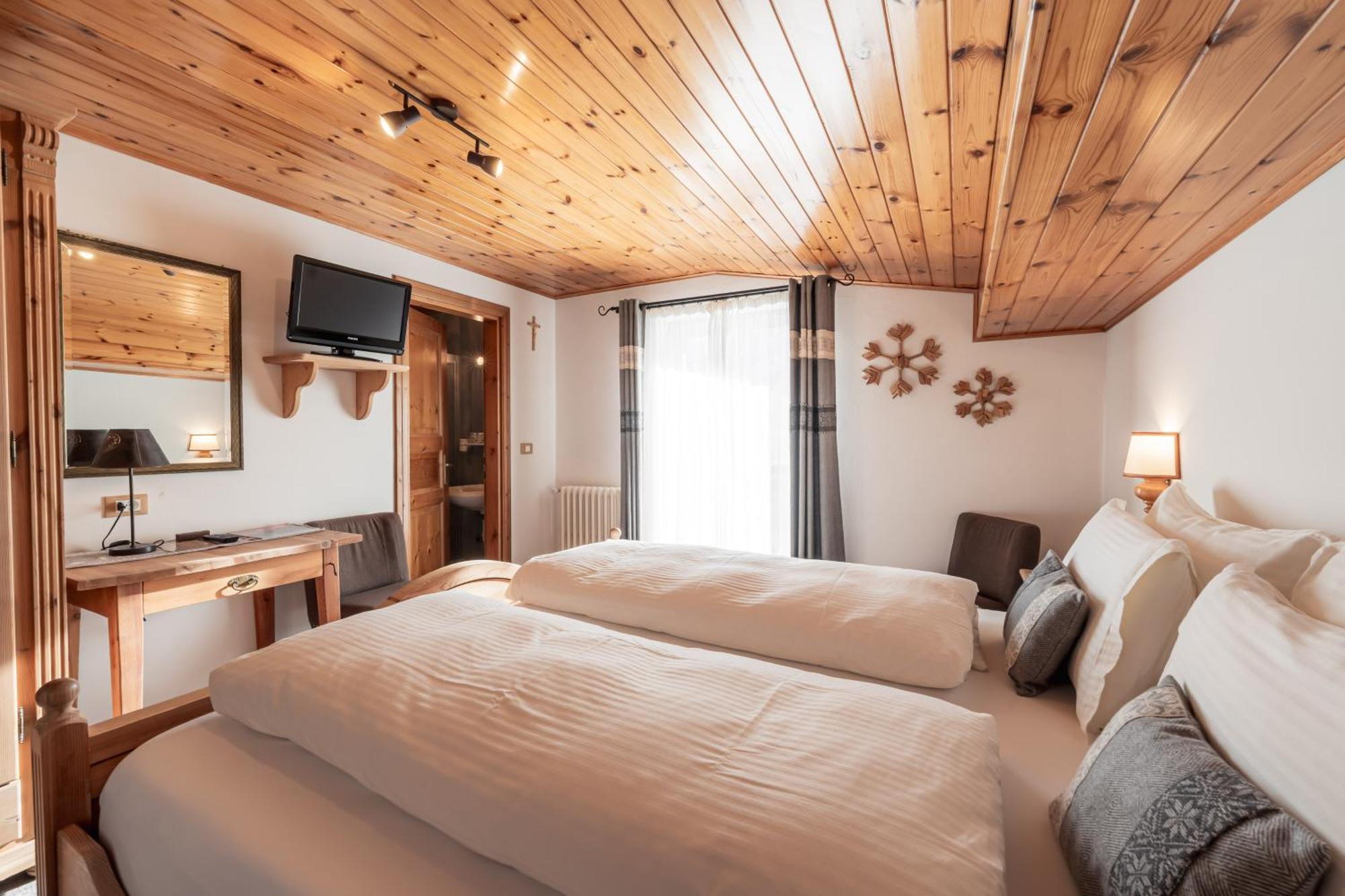 Albergo Majorka กานาเซย์ ภายนอก รูปภาพ